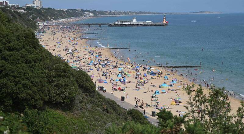 英国海滩传少女公厕内遭性侵 31岁男嫌落网