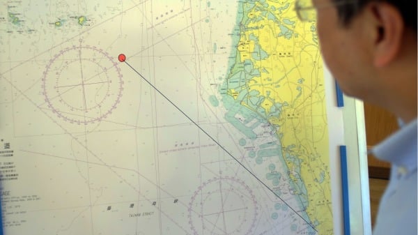 中共片面启用W121航路 背后有何“目的”?