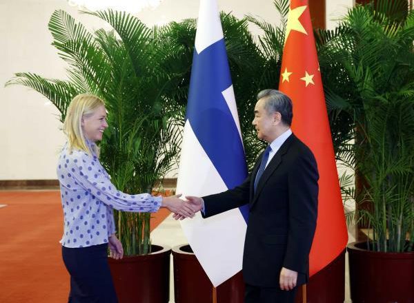 陆国台办宣布：将刘世芳、郑英耀列为台独顽固分子