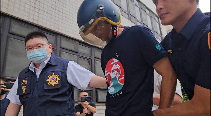 當街殺妻被逮後大哭！他自稱有「精神病」企圖脫罪