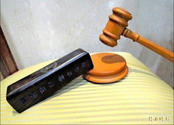 养老鼠咬布袋!食品大厂送货员侵占货款153万多元 判刑1年4月