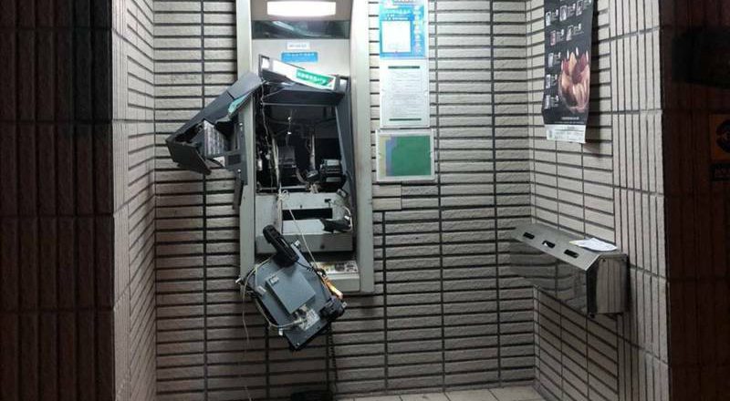 砸ATM辯沒印象判無罪 思覺失調男一聽監護3年急喊：病情穩定